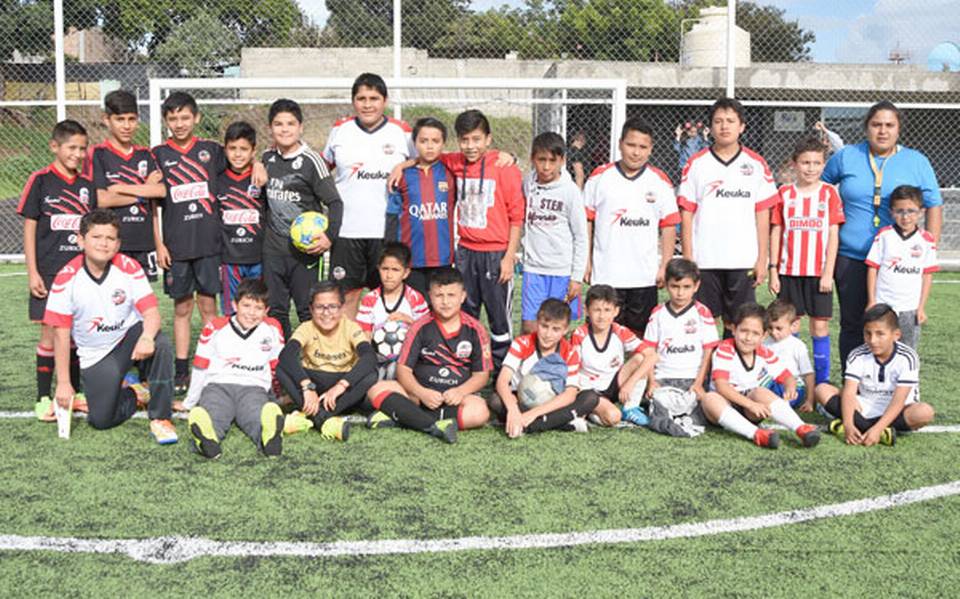 Filial de los Lobos BUAP trabaja en la cancha Seven - El Sol de Tlaxcala |  Noticias Locales, Policiacas, sobre México, Tlaxcala y el Mundo